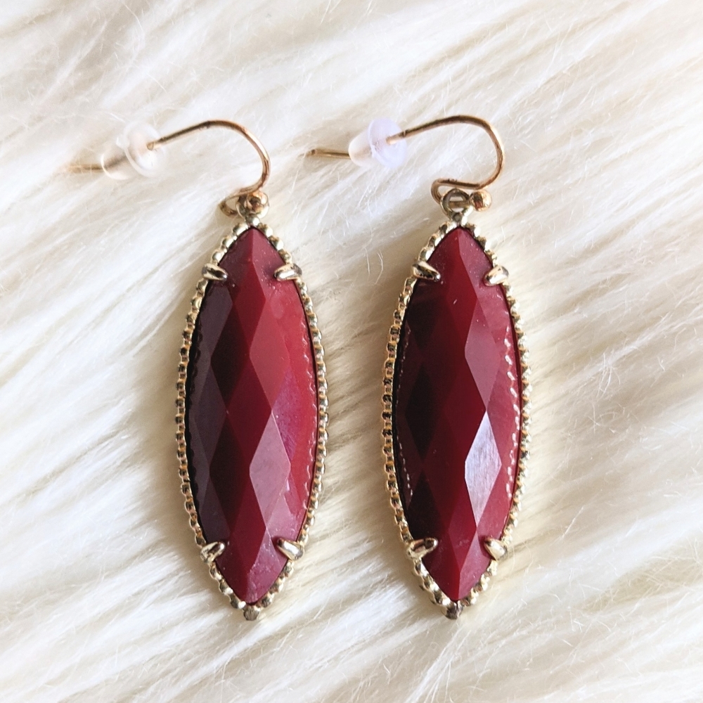 Kendra Scott Custom Harrah earrings

Snipped and a